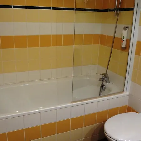 Отель Assevillers Hotel 3*