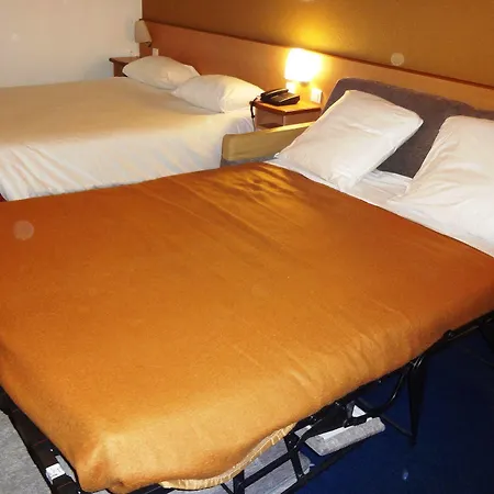 Assevillers Hotel Отель